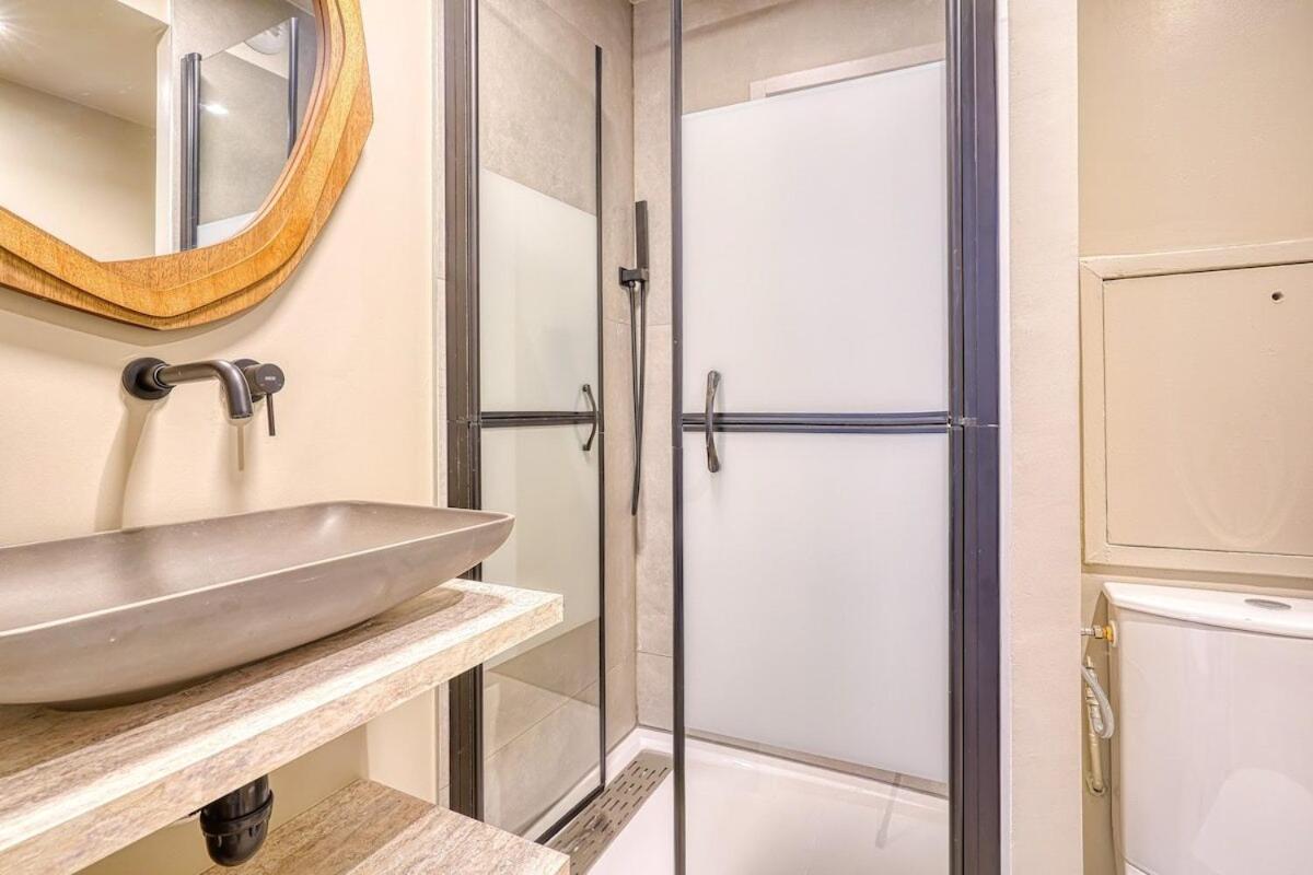 קורבוו Inn Place To Be Paris La Defense מראה חיצוני תמונה