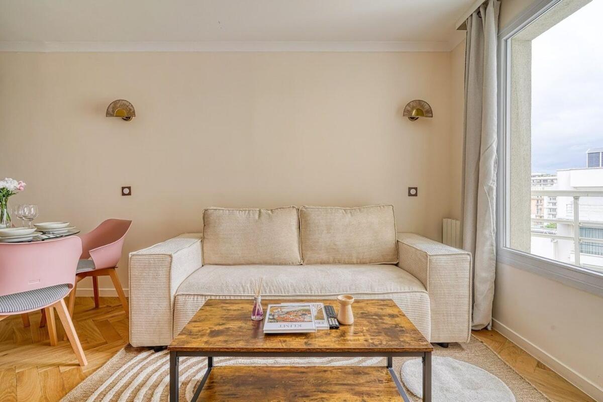 קורבוו Inn Place To Be Paris La Defense מראה חיצוני תמונה